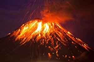 世界上最大的火山，黄石火山即将喷发毁灭美国