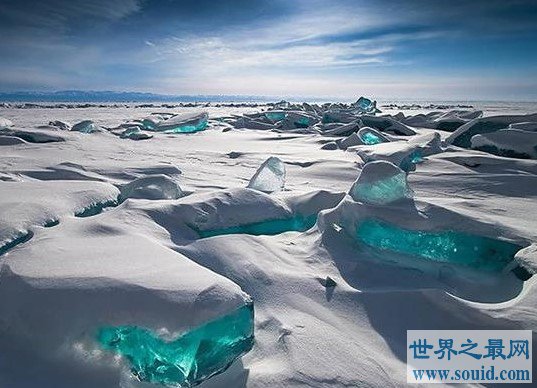 世界上最大的淡水湖，结冰面积可以达到3万平方千米(www.gifqq.com)