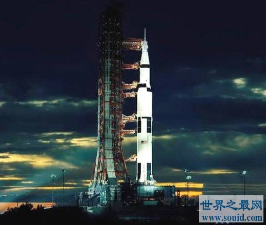 世界上最大的火箭,总推力可以达到3408吨(www.gifqq.com)