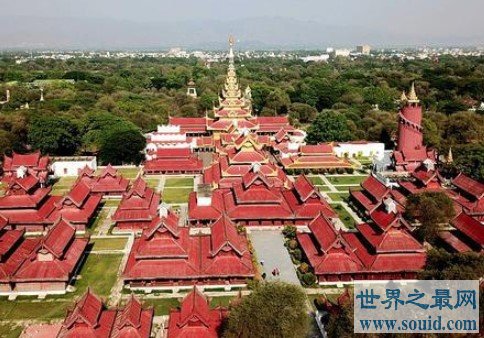 世界上最大的宫殿，缅甸的曼德勒皇宫(www.gifqq.com)
