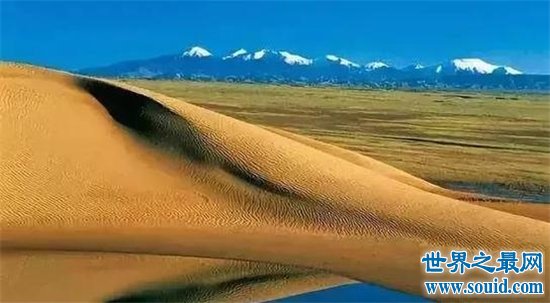 世界上海拔最高的沙漠，库木库里沙漠最高海拔竟然高达4700米！(www.gifqq.com)