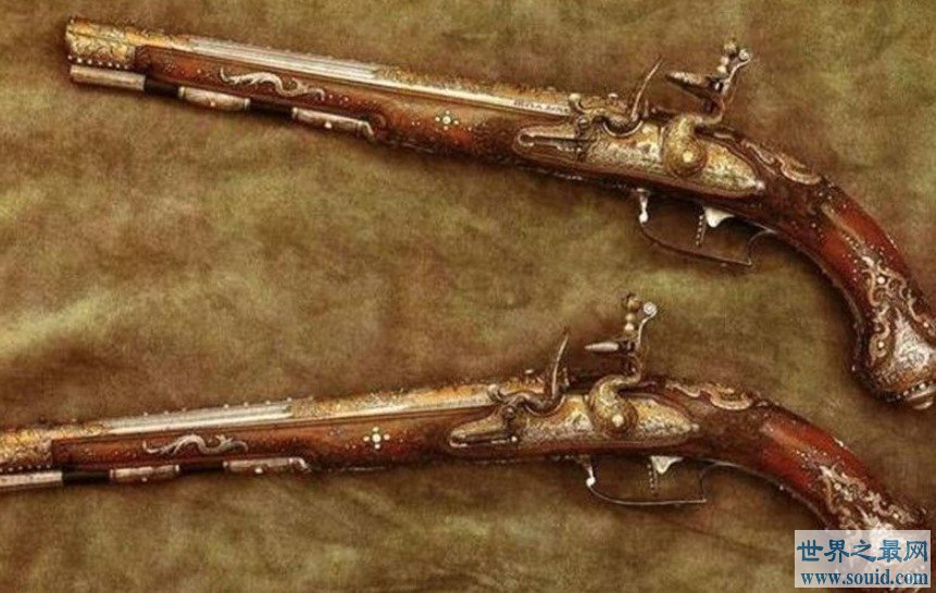世界上最贵的枪，由黄金打造的AK-47步枪