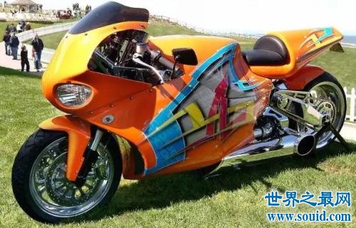 世界上最快的摩托车，道奇战斧时速676公里(远超高铁)(www.gifqq.com)