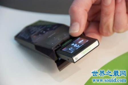 世界上最小的手机们 已经风靡全世界(www.gifqq.com)