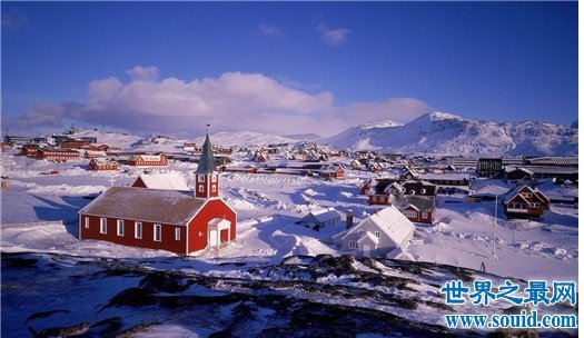 世界上人口密度最小的国家，格陵兰岛每平方公里不到1人(www.gifqq.com)