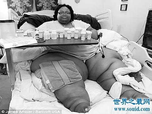 世界上最胖的女人，体重1200斤日常生活需要别人帮助！(www.gifqq.com)