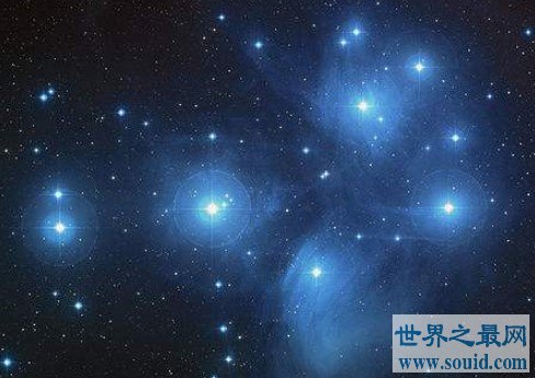 宇宙最亮的超新星，距离地球6500光年(www.gifqq.com)