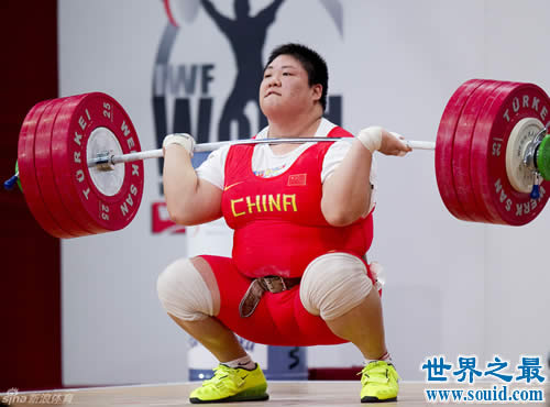 最新男子举重世界纪录，475公斤/女子334公斤(www.gifqq.com)