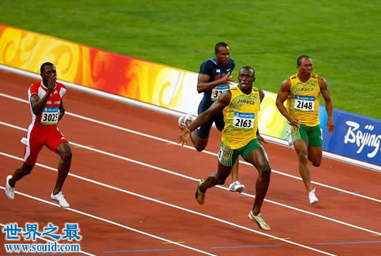世界上跑得最快的人既然是他，谁也想不到(www.gifqq.com)
