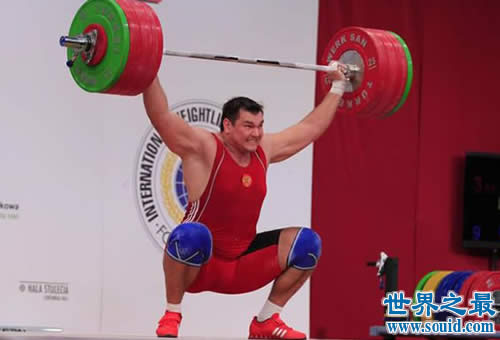 最新男子举重世界纪录，475公斤/女子334公斤(www.gifqq.com)