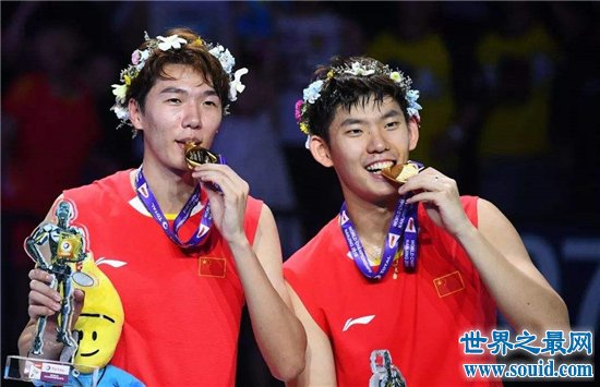 羽毛球男双世界排名前十名，中国的选手排名第三(www.gifqq.com)