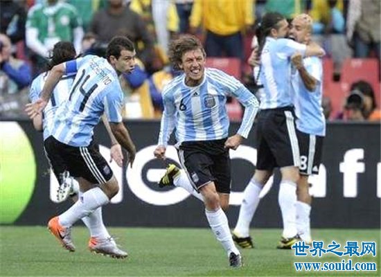 阿根廷十大后卫，盘点阿根廷史上的最强后卫！(www.gifqq.com)
