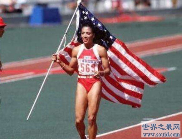 美国当代最优秀的女子短跑运动员，成绩为10秒49(www.gifqq.com)