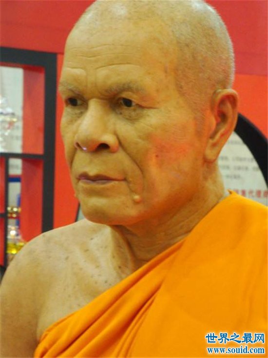 泰国肉身活佛历史悠久，更有大师还能长出毛发和指甲(www.gifqq.com)