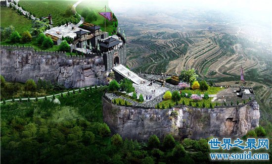 临沂天上王城景区体验文化，具有30多处历史遗迹(www.gifqq.com)