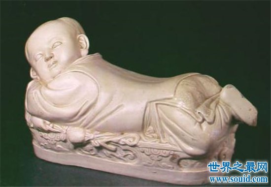 中国最珍贵的文物是哪些？商后母戊鼎被百姓无意挖出(www.gifqq.com)
