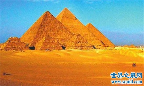 金字塔中的重重谜团，如今最厉害的土木技术都做不出(www.gifqq.com)