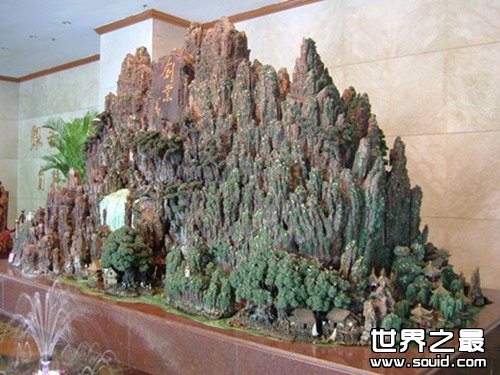 世界上最大的陶塑作品（室内）(www.gifqq.com)