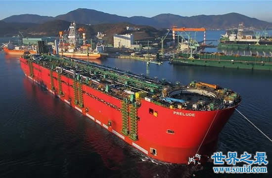 世界上最大的船，普雷路德号(比6个航母还大)(www.gifqq.com)