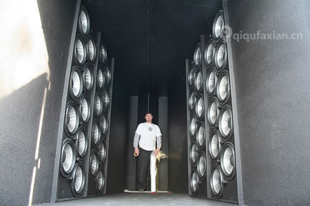 世界上最大的重低音扬声器(www.gifqq.com)