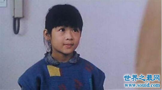 香港第一童星，关佩琳7岁出道18岁退役(长残而退出)(www.gifqq.com)