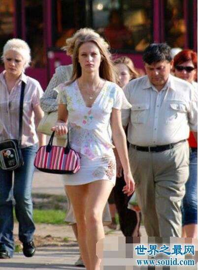 世界上美女最多的地方，白俄罗斯美女满街都是(www.gifqq.com)