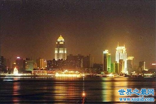 中国十大金融中心城市，香港第一北京才第三(www.gifqq.com)