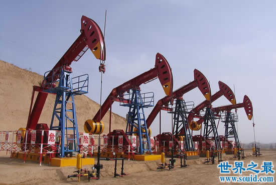 中国最大的油田，大庆油田(储量56.7亿吨)(www.gifqq.com)