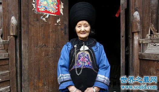 中国最后一位压寨夫人杨炳莲，年近百岁依旧美艳(www.gifqq.com)