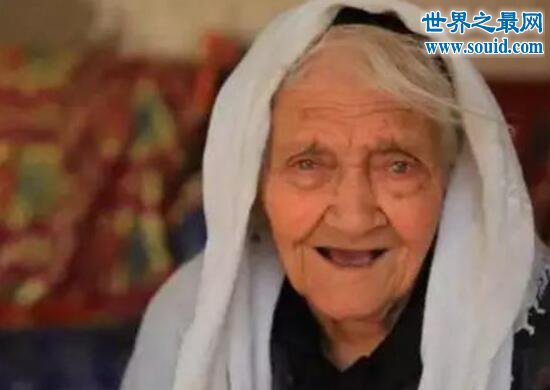 中国最长寿的老人，新疆130岁老人阿丽米罕·色依提(www.gifqq.com)