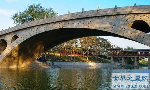 世界上第一石拱桥，屹立不倒赵州桥(www.gifqq.com)