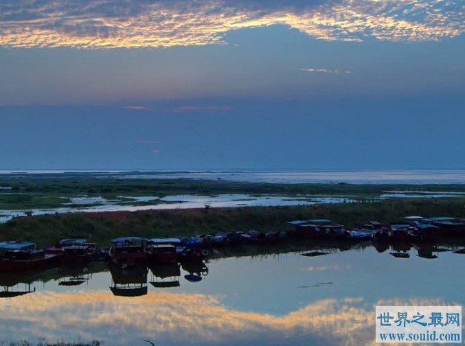 中国最大的淡水湖3960平方公里，像一个巨大的葫芦(www.gifqq.com)