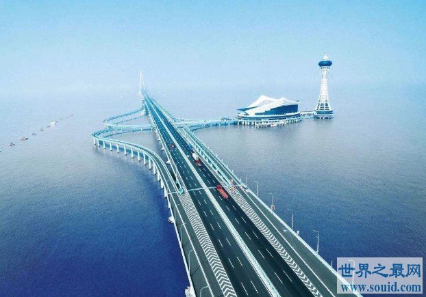 中国最美的高速公路，可一览大海的绝美景色(www.gifqq.com)