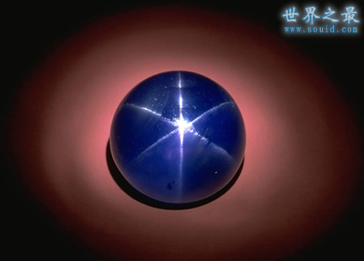 世界上最大的蓝宝石，亚当之星(重达1405克拉)(www.gifqq.com)