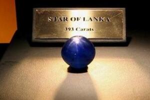 世界第二大星光蓝宝石，印度之星(重563.35克拉)
