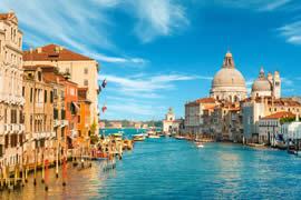 世界上桥梁最多的城市，威尼斯水城(401座桥)