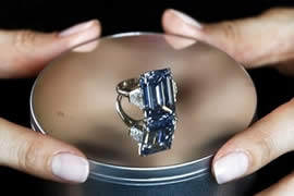 世界上最大炫彩蓝钻将拍卖，或拍出近3亿天价
