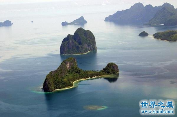 世界上12个造型最酷的海岛，阴茎岛不忍直视(www.gifqq.com)