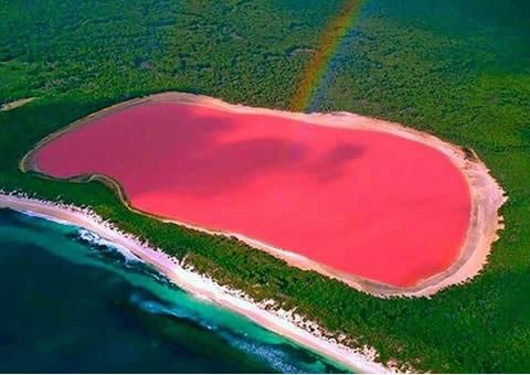 世界上最美的八大湖泊，血色粉红湖最惊艳