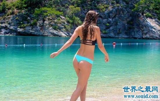世界上最美的海滩，土耳其蓝礁湖海滩(宛如仙境)(www.gifqq.com)