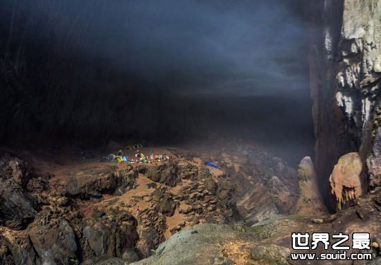 世界上最长的岩洞(www.gifqq.com)