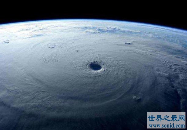 人类史上最强台风排名，造成百万美元损失(www.gifqq.com)