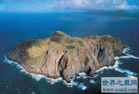 海面上神秘的幽灵岛，亲眼见证幽灵岛形成全过程(www.gifqq.com)